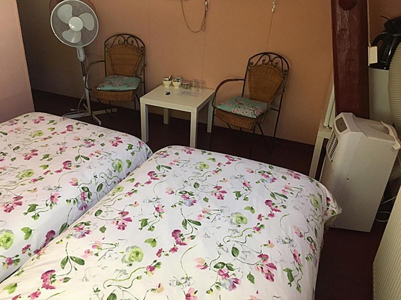 Paul En Lettie'S Bed And Breakfast Westbroek Esterno foto